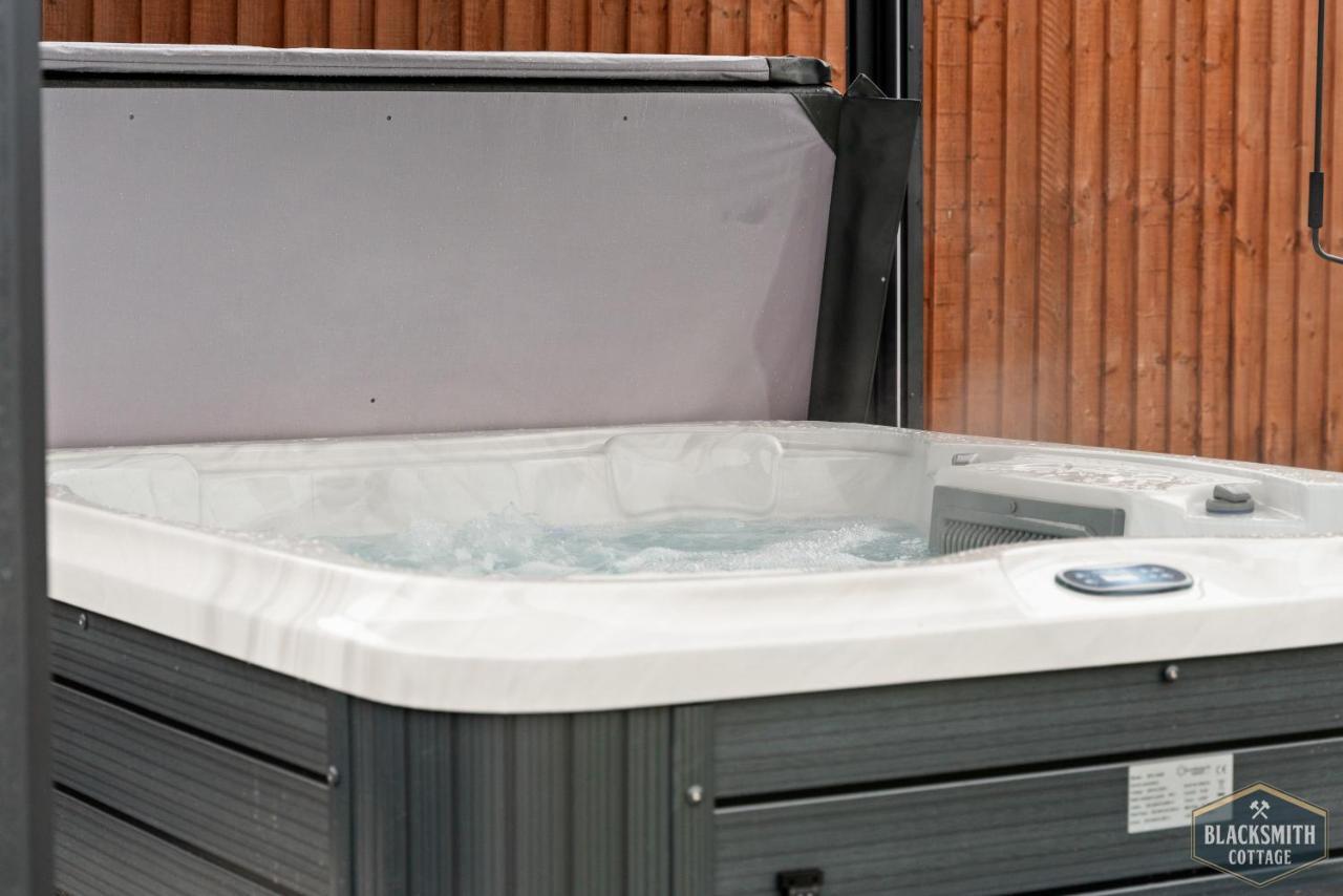 6Br Luxury Cottage, Hot Tubs, Hoar Cross, Staffordshire Newborough  Eksteriør billede